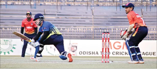 ପ୍ୟୁମାସ୍‌କୁ ୬ ଓ୍ୱିକେଟ୍‌ରେ ହରାଇଲା ଲାୟନ୍ସ: ରୂପକଙ୍କ ଅର୍ଧଶତକ, ଟାଇଗର୍ସ ୧୦ ଵିକେଟ୍‌ରେ ଜିତିଲା