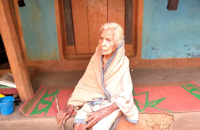 ଜନେଇ ଆଈର ଦୁଃଖ ଶୁଣିବ କିଏ ? ବୟସ ୯୨, ମିଳୁନି ଭତ୍ତା