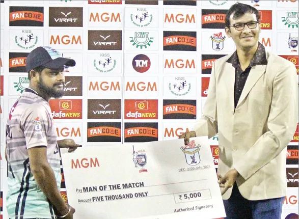 ଡିଏଲ୍‌ରେ ପାନ୍ଥର୍ସ ବିଜୟୀ, ଫ୍ଲଡ୍‌ ଲାଇଟ୍‌ରେ ତ୍ରୁଟି ଯୋଗୁଁ ଘଣ୍ଟାଏ ବନ୍ଦ ରହିଲା ମ୍ୟାଚ୍‌