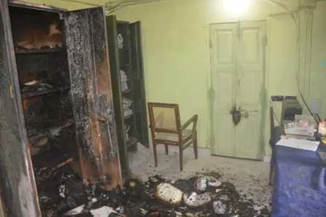 ଡିହସାହି ବଜାର ଓଡ଼ିଶା ଗ୍ରାମ୍ୟ ବ୍ୟାଙ୍କରୁ ଲୁଟ୍ ଉଦ୍ୟମ; ସିସି ଟିଭିରେ ଚୋରି ଉଦ୍ୟମର ଲାଇଭ୍ ଚିତ୍ର