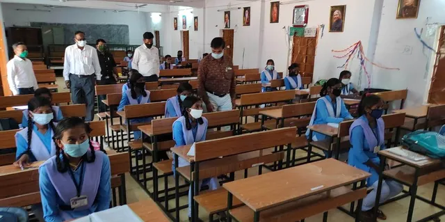 ରାଜ୍ୟର ୨୫୩୧ ଘରୋଇ ସ୍କୁଲକୁ ମିଳିନାହିଁ ସ୍ୱୀକୃତି, ଗୃହରେ ସୂଚନା ଦେଲେ ଗଣଶିକ୍ଷା ମନ୍ତ୍ରୀ