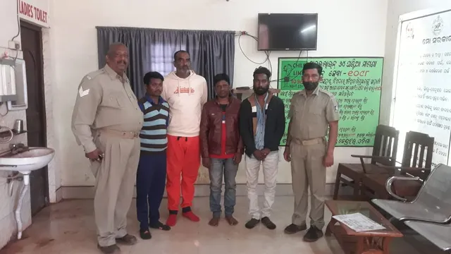 ବଡ଼ବିଲ : ଲୁଟ ଘଟଣ‌ାରେ ୪ ଗିରଫ, ଟଙ୍କା ଓ ମାରଣାସ୍ତ୍ର ଜବତ୍