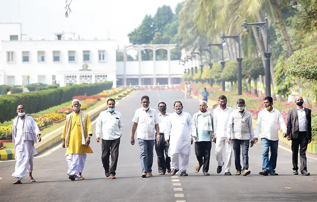 ରାଜ୍ୟପାଳଙ୍କ ନିକଟରେ ଫେରାଦ ‌ଦେଲେ କଂଗ୍ରେସ : ‘ଚାଷୀଙ୍କ ଧାନ କିଣିବାରେ ସରକାରଙ୍କ ଟାଳଟୁଳ’