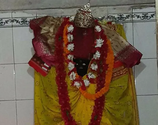 ଭୁବନପୁର ଉତ୍ତରମୁଖୀଙ୍କ ମନ୍ଦିରରେ କଳାକନା ବୁଲାଇଲେ ଦୁର୍ବୃତ୍ତ