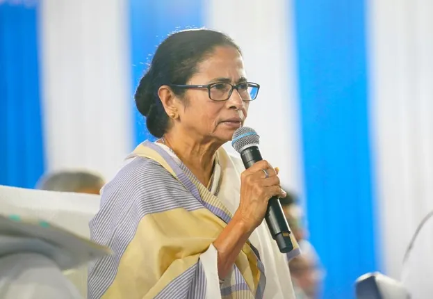 ନୂଆଦିଲ୍ଲୀ ଭଳି ଦେଶରେ ୪ଟି ରାଜଧାନୀ ରହୁ: ମମତା ବାନାର୍ଜୀ