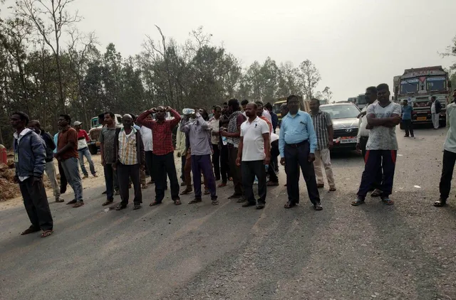 ପାଟଣାରେ ଜାତୀୟ ରାଜପଥ ଅବରୋଧ କଲେ ଶତାଧିକ ଚାଷୀ