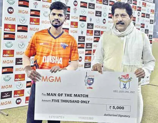 ସୁପର ଓଭରରେ ଜିତିଲା ପାନ୍ଥର୍ସ