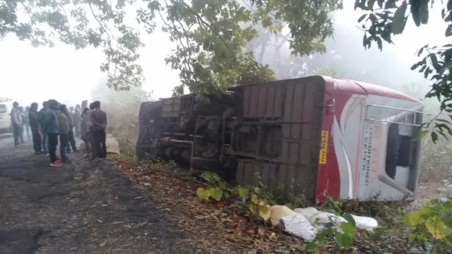 ରାୟଗଡ଼ା: ଯାତ୍ରୀବାହୀ ବସ୍‌ ଓଲଟି ଜଣେ ମୃତ, ୪ ଗୁରୁତର ଆହତ