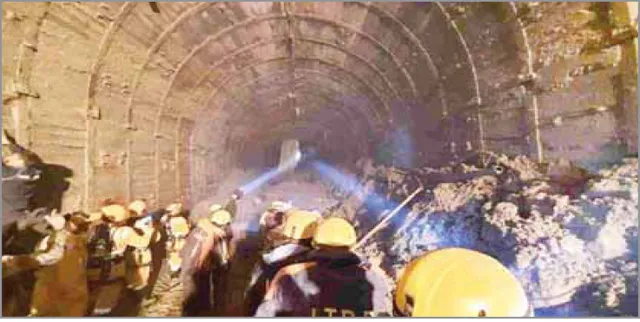 ତପୋବନ ଟନେଲ୍‌ରେ ଉଦ୍ଧାର କାର୍ଯ୍ୟ ଧିମା, ଧସି ଆସୁଛି କାଦୁଅ ଓ ପାଣି