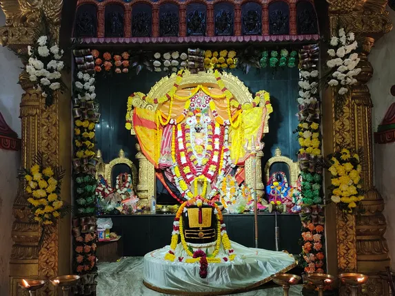 ମା’ ବଗଳାମୁଖୀଙ୍କ ଜନ୍ମୋତ୍ସବ ଉଦ୍‌ଯାପିତ, ଲାଗି ହେଲା ୧୦୦୮ ପ୍ରକାରର ଅନ୍ନଭୋଗ