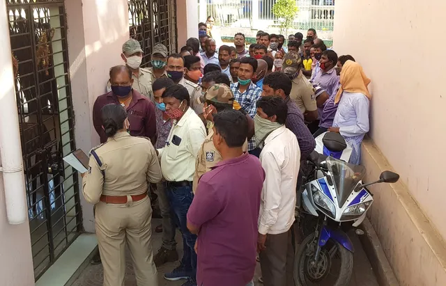 ପୁଣି ସିଏସଓଙ୍କ କାର୍ଯ୍ୟାଳୟରେ ତାଲା ଠୁଙ୍କିଲେ, ଉପଜିଲ୍ଲାପାଳଙ୍କ କାର୍ଯ୍ୟାଳୟ ଘେରିଲେ