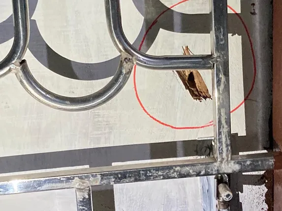 ବ୍ୟାଙ୍କ ଡକାୟତି ମାମଲାରେ ଜାମିନରେ ଆସି ଶ୍ୱଶୁରଙ୍କ ଘର ଉପରକୁ ଗୁଳି ମାଡ଼ କଲେ ଜ୍ୱାଇଁ