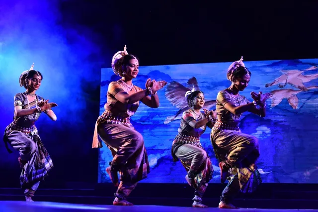 ଧଉଳିରେ ଓଡ଼ିଶୀ ନୃତ୍ୟ ପରିବେଷଣ