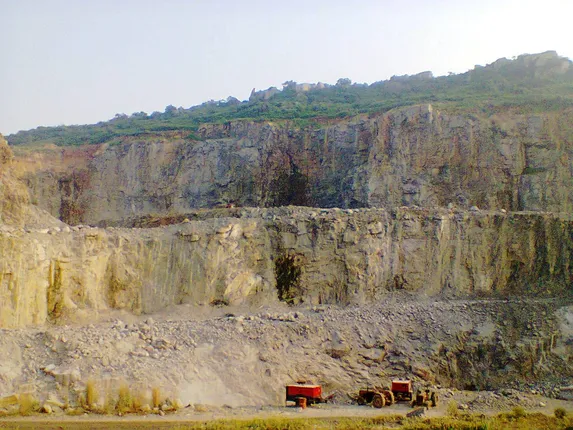 ଲଘୁଖଣିଜ ସମ୍ପଦ ପରିଚାଳନାରେ ବ୍ୟାପକ ଅନିୟମିତତା, ମାପଚୁପ ପାଇଁ ପ୍ରଶାସନର ପଛଘୁଞ୍ଚା