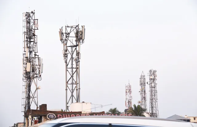 ଟାୱାର ବସାଇବାକୁ କହିି ଠକି ନେଲେ ୫୫ ହଜାର