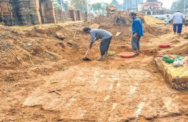 ଶୁକଶାରୀ ମନ୍ଦିର ନିକଟରେ ଖନନ: ବାହାରିଲା ଆଉ ଏକ ମନ୍ଦିରର ଜଗମୋହନ