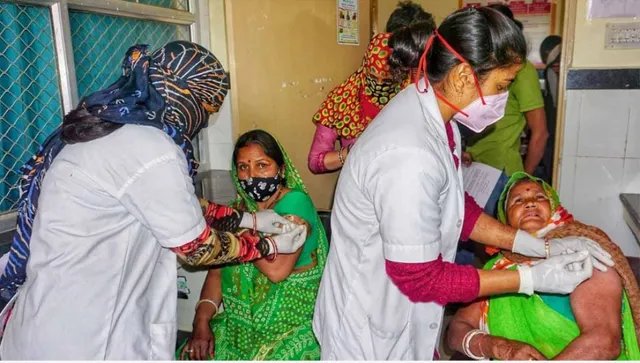 ମାର୍ଚ୍ଚ ମାସରୁ ଦିଆଯିବ ୫୦ ବର୍ଷରୁ ଉର୍ଦ୍ଧ୍ବ ବୟସ୍କ ଲୋକଙ୍କୁ କରୋନା ଟିକା