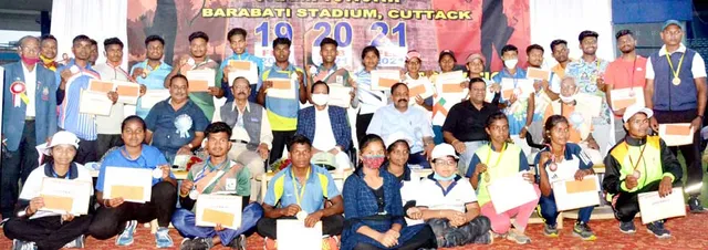 ରାଜ୍ୟ ତୀରନ୍ଦାଜି ଉଦ୍‌ଯାପିତ : ୬ ସ୍ବର୍ଣ୍ଣ ସହ ୧୬ ପଦକ ପାଇ କିସ୍‌ ଶ୍ରେଷ୍ଠ