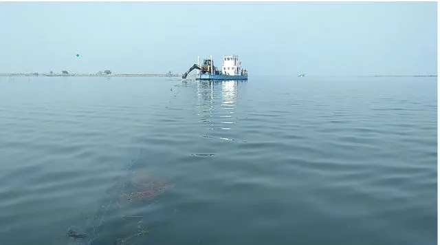 ଚିଲିକାରେ ମାଛଜାଲରେ ଫସିଗଲେ କେନ୍ଦ୍ର ମତ୍ସ୍ୟଚାଷ ମନ୍ତ୍ରୀ, ବିଳମ୍ବରେ ପହଞ୍ଚିଲେ ସାତପଡ଼ା