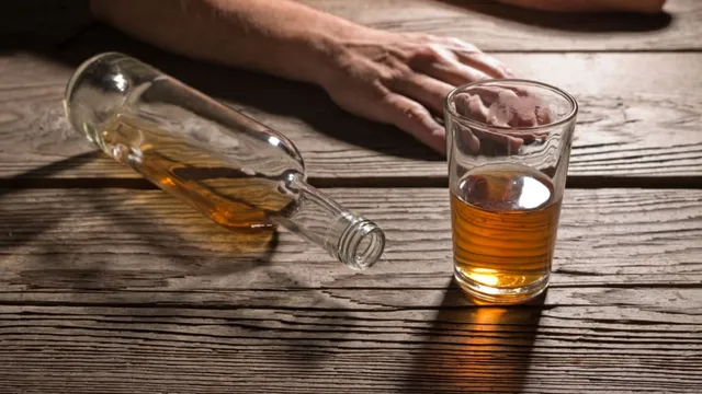 ମଦ ନିଶା ହେଲା କାଳ ; ତଣ୍ଟି ରେ ଖୁଣ୍ଟ ପଶି ଜଣେ ଗୁରୁତର