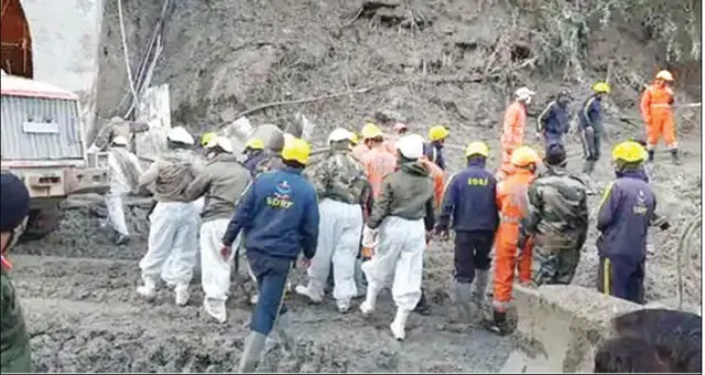 ଉତ୍ତରାଖଣ୍ଡ ବିପର୍ଯ୍ୟୟ: ୩୩ ଶବ ଉଦ୍ଧାର, ଟନେଲ୍‌ରେ ପଶିପାରିଲେନି ଉଦ୍ଧାରକାରୀ