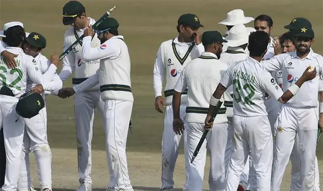 ହାସନଙ୍କ ୧୦ ୱିକେଟ୍‌ରେ ଦକ୍ଷିଣ ଆଫ୍ରିକା ମୂଳ‌ପୋଛ, ପାକିସ୍ତାନ ୨-୦ରେ ଶୃଙ୍ଖଳା ଜିତିଲା