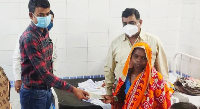 ଝିଲିଙ୍କୁ ମିଳିଲା ସହାୟତ‌ା, ପୁଅକୁ ବନ୍ଧା ରଖିଥିବା ଖବର ‘ସମ୍ବାଦ’ରେ ପ୍ରକାଶ ପରେ ସମବେଦନା ସୁଅ