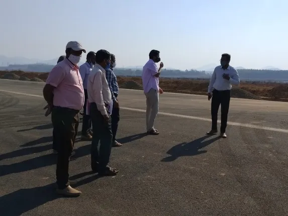 ନିର୍ମାଣାଧୀନ ଜୟପୁର ଏୟାରଷ୍ଟ୍ରିପର ତଦାରଖ କଲେ ନୂଆ ଜିଲ୍ଲାପାଳ