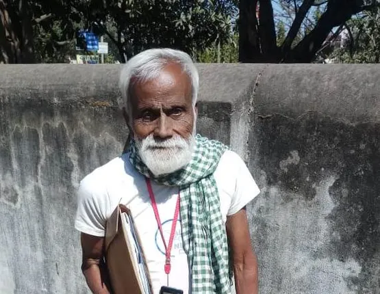 ତିନି ବର୍ଷ ପରେ ମିଳିଲା ବିଜୁ ପକ୍କା ଘର କାର୍ଯ୍ୟଦେଶ: ଛାତ ପକାଇବାକୁ ଅସମର୍ଥ, ପ୍ରଶାସନ ସହଯୋଗ କରିବାକୁ ଅନୁରୋଧ କଲେ ରଘୁନାଥ