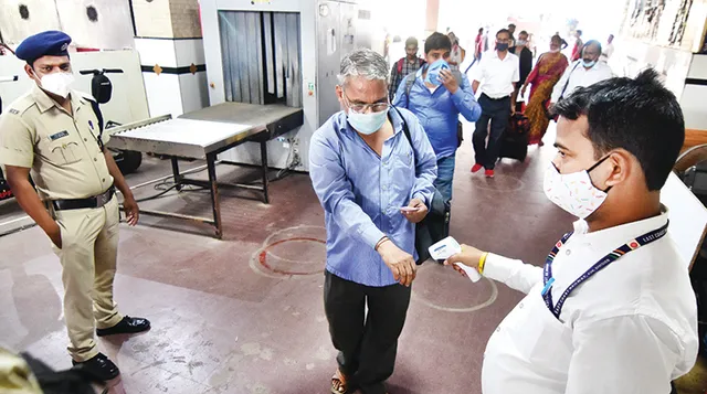 ରେଳ ଷ୍ଟେସନରେ ଆରମ୍ଭ ହେଲା ଥର୍ମାଲ ସ୍କ୍ରିନିଂ