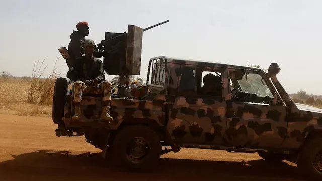 ନାଇଜେରିଆରେ ୩୦୦ ସ୍କୁଲ୍‌ ବାଳିକାଙ୍କୁ ଅପହରଣ କରିନେଲେ ବନ୍ଧୁକଧାରୀ