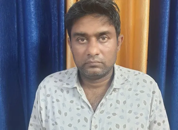 ଆଇପିଏଲ୍‌ ପୂର୍ବରୁ ବୁକିଙ୍କୁ ବଡ଼ ଝଟ୍‌କା; କୋଲକାତାର ଷ୍ଟକିଷ୍ଟ୍‌ ଦିନେଶକୁ ବାନ୍ଧିଲା ବ୍ରହ୍ମପୁର ପୁଲିସ