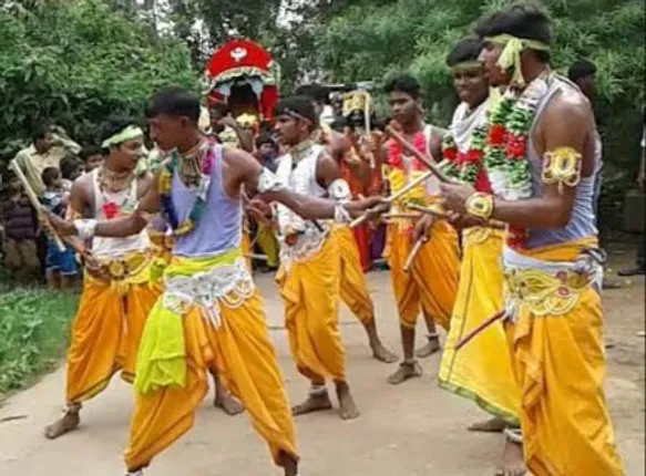 ଦୋଳ ମେଲଣ-ଲଉଡ଼ିଖେଳ