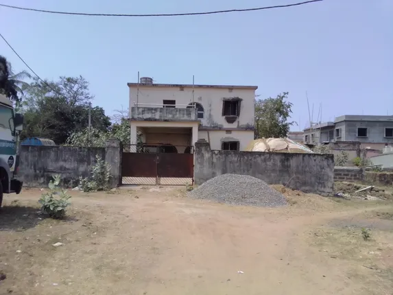 ଡିଆରଡିଏ ନିର୍ବାହୀ ଯନ୍ତ୍ରୀଙ୍କ ସରକାରୀ କ୍ୱାଟର ଜବରଦଖଲ ମାମଲା: ଜବରଦଖଲକାରୀଙ୍କୁ ହଟାଇପାରୁନି ଡିଆରଡିଏ