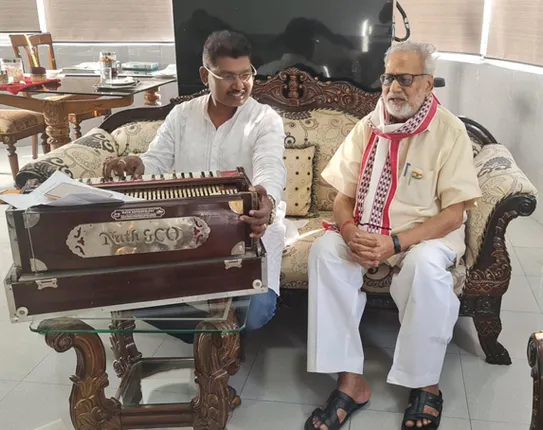 ଓଡ଼ିଆ ଗୀତ ଗାଇଲେ ରାଜ୍ୟପାଳ