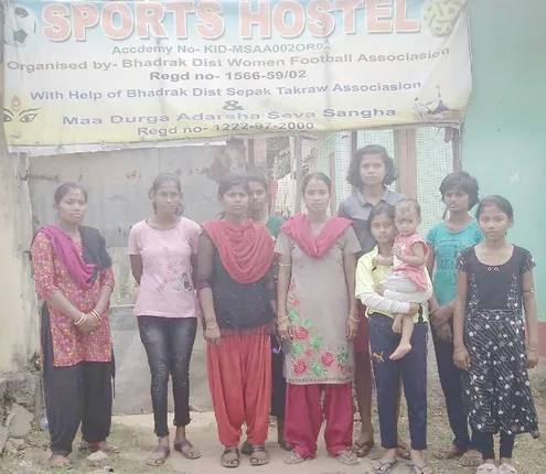 ନିଷ୍ଠୁର ସାଜିଲା ଚାନ୍ଦବାଲି ପ୍ରଶାସନ ! ମହିଳା ସିପକ୍‌ଟାକ୍ରୋ ଖେଳାଳୀଙ୍କୁ ହଷ୍ଟେଲରୁ ତଡିଦେଲେ 