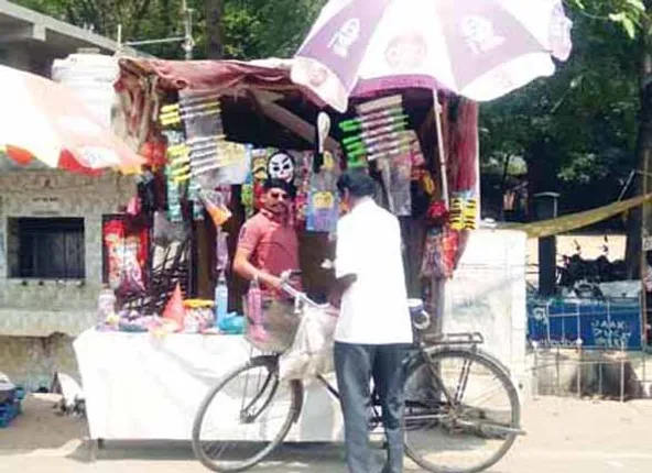 କରୋନା କଟକଣା: ହୋଲିରେ ବି ଦୋକାନ ଖାଁ ଖାଁ