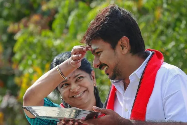 ଷ୍ଟାଲିନଙ୍କ ପୁଅ ଉଦୟନିଧି ପ୍ରଥମ ନିର୍ବାଚନ ପାଇଁ ଦାଖଲ କଲେ ସତ୍ୟପାଠ; ୨୭ କୋଟି ସମ୍ପତ୍ତି ସହ ରହିଛି ୨୨ ଏଫ୍‌ଆଇଆର