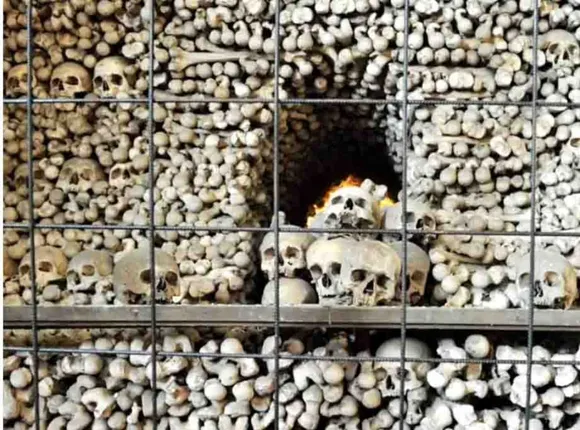 ୪୦ ହଜାରରୁ ଅଧିକ ଲୋକଙ୍କ କଙ୍କାଳରୁ ସଂଗ୍ରହ ହୋଇଥିବା ହାଡ଼ରେ ତିଆରି ହୋଇଛି ଏହି ଚର୍ଚ୍ଚ