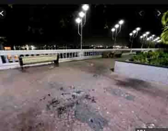 ରେସ୍ତୋରାଁ ନେଇ ମଦ ପିଆଇ ନିଶାଗ୍ରସ୍ତ ବାପାଙ୍କ ଉପରେ କିରୋସିନ ଢ଼ାଳି ନିଆଁ ଲଗାଇ ଦେଲା ଝିଅ