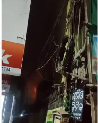 ମହାନଦୀ ବିହାର ଗ୍ରାମ୍ୟବ୍ୟାଙ୍କରେ ଅଗ୍ନିକାଣ୍ଡ: ଲକ୍ଷାଧିକ ଟଙ୍କାର କ୍ଷୟକ୍ଷତି