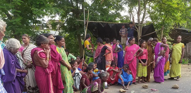 ଘରୋଇ ଆମ୍ବୁଲାନସ୍‌ ଚକା ତଳେ ବାଳିକାଙ୍କ ଜୀବନ ଗଲା; କ୍ଷତିପୂରଣ ଦାବିରେ ରାସ୍ତାରୋକ, ପ୍ରତିଶ୍ରୁତି ପରେ ହଟିଲା