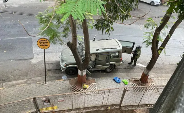 ବୋମା ଆତଙ୍କ ମାମଲା: ମନସୁଖ୍‌ ହିରେନ୍‌ଙ୍କୁ ପାଣିକୁ ଫିଙ୍ଗି ହତ୍ୟା କରାଯାଇଥିଲା