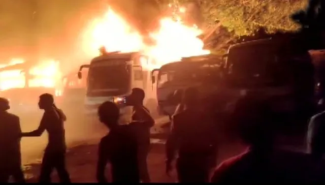 ମଧ୍ୟପ୍ରଦେଶର ଦାମୋହ ବସ୍‌ଷ୍ଟାଣ୍ଡ୍‌ରେ ଅଗ୍ନିକାଣ୍ଡ, କ୍ଷଣିକରେ ପୋଡ଼ିଗଲା ୭ଟି ବସ୍‌