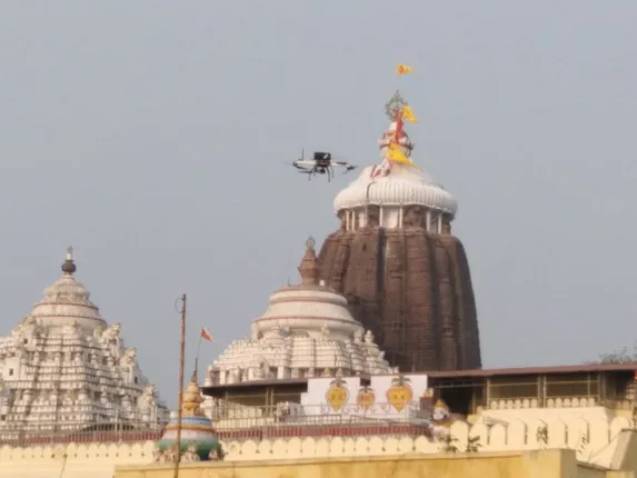 ଶ୍ରୀମନ୍ଦିର ଉପରେ ଡ୍ରୋନ ଉଡ଼ାଇ ଫଟୋ ଉତ୍ତୋଳନ କରି ସୁରକ୍ଷା ବ୍ୟବସ୍ଥା ଯାଞ୍ଚ୍‌ କଲା ଏନ୍‌ଏସ୍‌ଜି