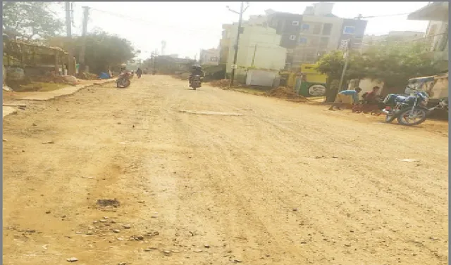 ବମିଖାଲ କେନାଲ ବନ୍ଧର ଦୁରାବସ୍ଥା, ବର୍ଷେ ହେଲା ସରୁନି ସ୍ବେରେଜ୍ ଲାଇନ୍‌ କାମ