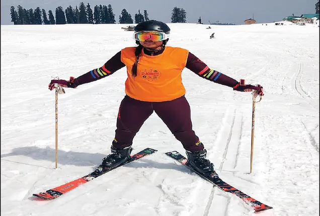 ଗୁଲ୍‌ମାର୍ଗରେ ‘ସ୍ନୋ ଗାର୍ଲ’ ରଂଜିତାଙ୍କ ଚମକ, ପରିବାର ଓ ପ୍ରଶିକ୍ଷକଙ୍କୁ ଶ୍ରେୟ