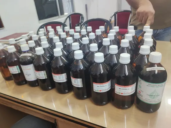 ନକଲି ମଦ ଫ୍ୟାକ୍ଟ୍ରି ଠାବ ଘଟଣା: ମାଷ୍ଟର୍‌ମାଇଣ୍ଡ୍‌ ସମେତ ଡାକ୍ତର ଗିରଫ