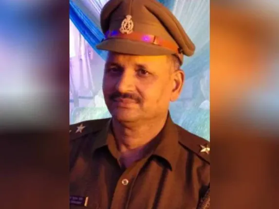 ବିଧାନସଭା ଗେଟ ସାମ୍ନାରେ ନିଜକୁ ନିଜ ଗୁଳି ମାରି ଆତ୍ମହତ୍ୟା କଲେ ସବ-ଇନ୍ସପେକ୍ଟର