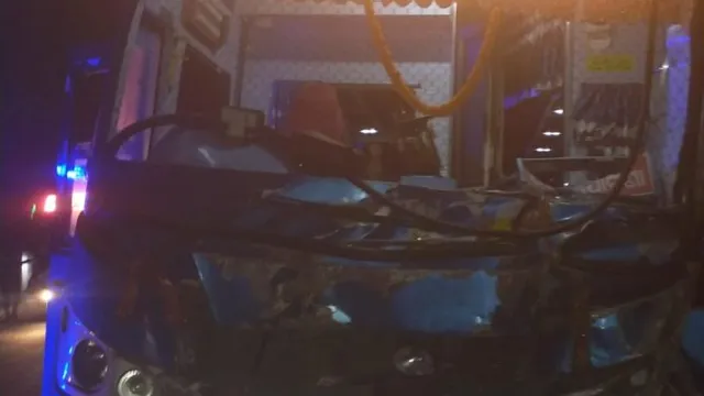 ବୌଦ୍ଧରେ ବସ୍‌-ଟ୍ରକ୍‌ ମୁହାଁମୁହିଁ ଧକ୍କା: ୧୦ଯାତ୍ରୀ ଆହତ